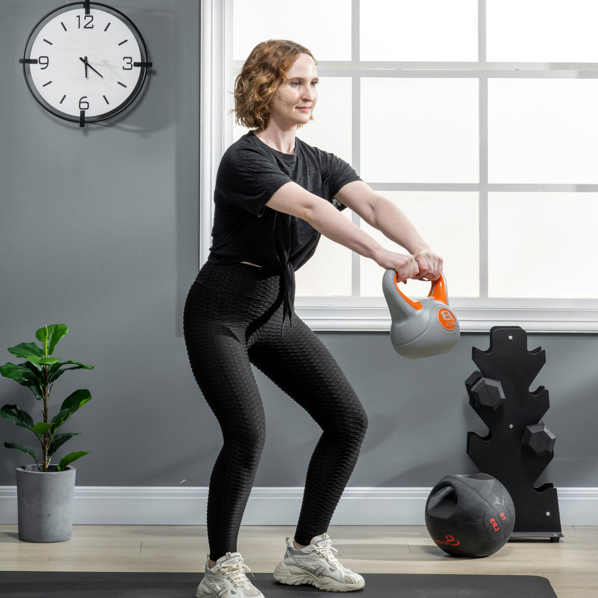 easycomfort easycomfort kettlebell 8kg in pu e sabbia con base piatta e impugnatura per stacchi squat e sollevamenti 20x14x24 cm arancione