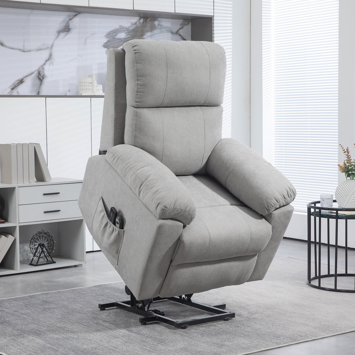 easycomfort easycomfort poltrona alzapersona reclinabile a 135 con 8 punti massaggianti e poggiapiedi 89x99x103 cm grigio chiaro