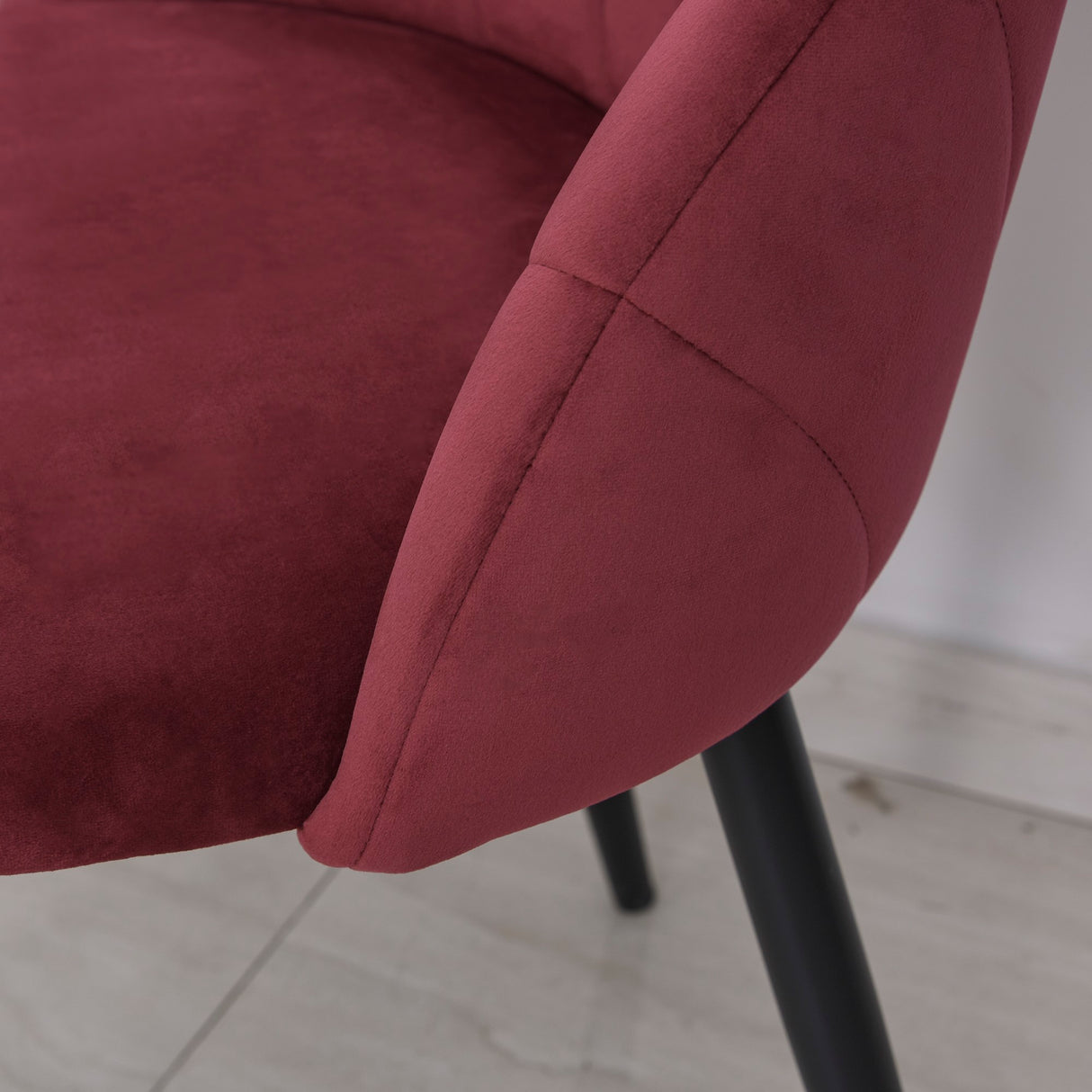 easycomfort easycomfort set 2 sedie sala da pranzo imbottite con design nordico ed ergonomico sedie da cucina e soggiorno in metallo e velluto rosso scuro 52x54x79 cm ean 8055776911472