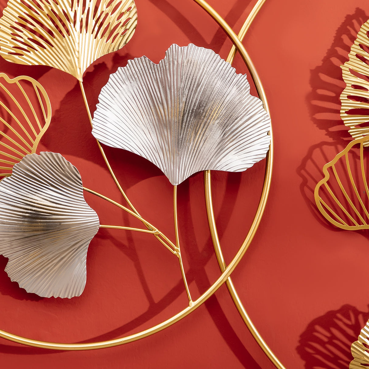 easycomfort easycomfort decorazione murale 3d in metallo wall art dorata con ginkgo in due cornici rotonde 102x66 2cm oro e argento