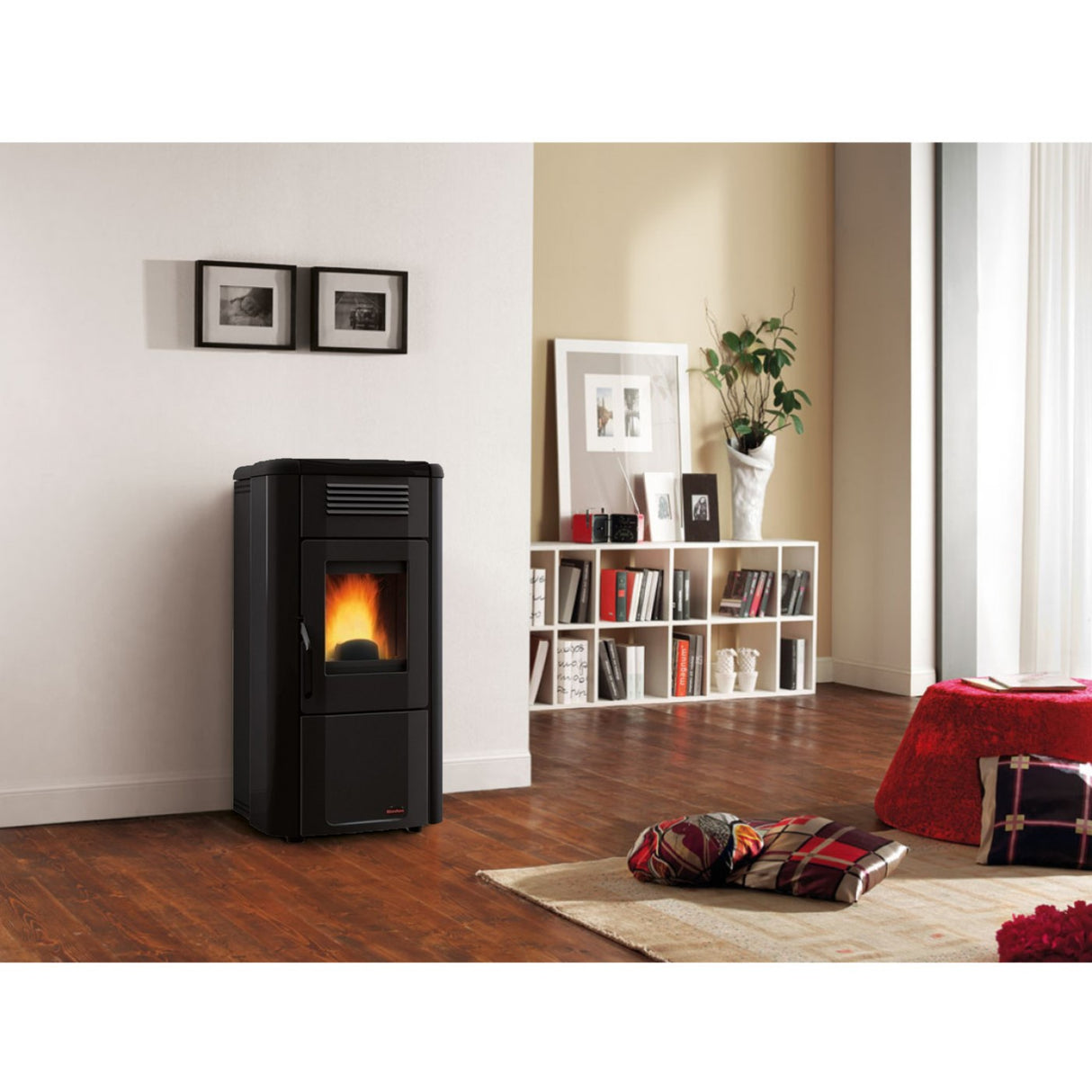 immagine-1-la-nordica-stufa-a-pellet-canalizzata-la-nordica-extraflame-modello-viviana-plus-evo-11-kw-disponibile-in-vari-colori-pergamena