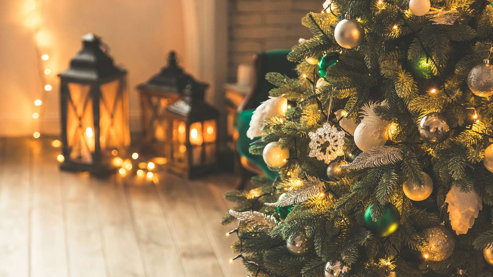 Risparmio energetico durante le festività: come gestire le luci natalizie e ridurre i consumi in casa