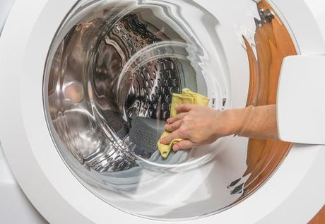 Come pulire e disinfettare la lavatrice