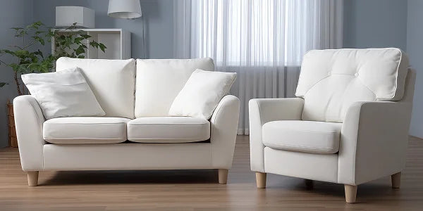 Sofas und Sessel