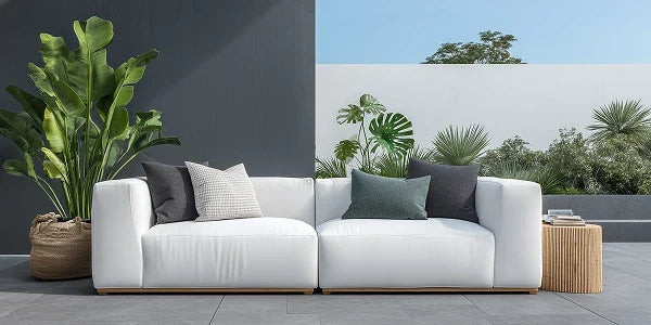 Sofas und Outdoor-Lounges