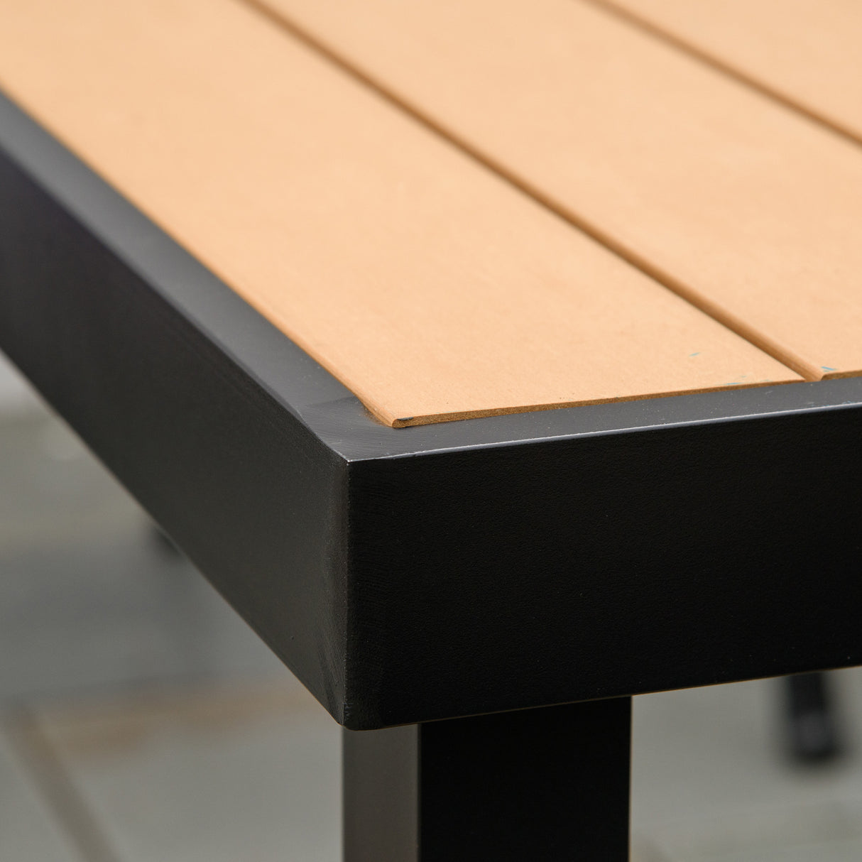 easycomfort tavolo da giardino per 6 persone in alluminio e plastica nero e color legno 33072