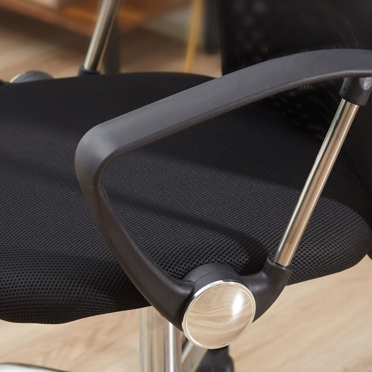 easycomfort easycomfort sedia ergonomica da ufficio girevole e dondolo con ruote altezza regolabile e schienale a rete 63x65x109 119cm nero