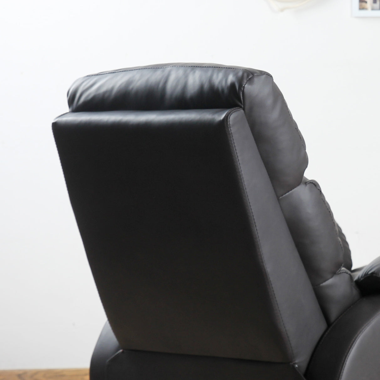 easycomfort easycomfort poltrona relax per interni reclinabile manualmente con cuscino imbottito in pelle pu e acciaio 75x82x99 cm marrone ean 8055776912493