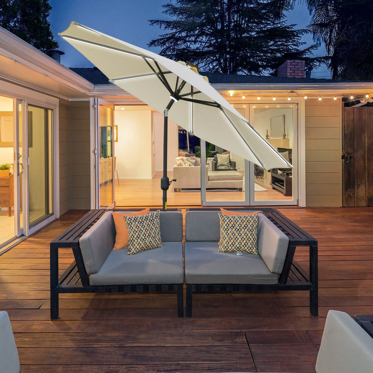 immagine-2-easycomfort-easycomfort-ombrellone-inclinabile-con-apertura-a-manovella-luci-led-e-pannello-solare-crema-bianco-266x245cm
