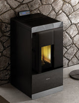 immagine-3-freepoint-stufa-a-pellet-freepoint-modello-glass-85-kw-colore-nero