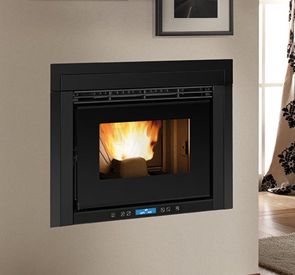 immagine-3-la-nordica-inserto-camino-a-pellet-ventilato-la-nordica-modello-comfort-p70-h49-97-kw