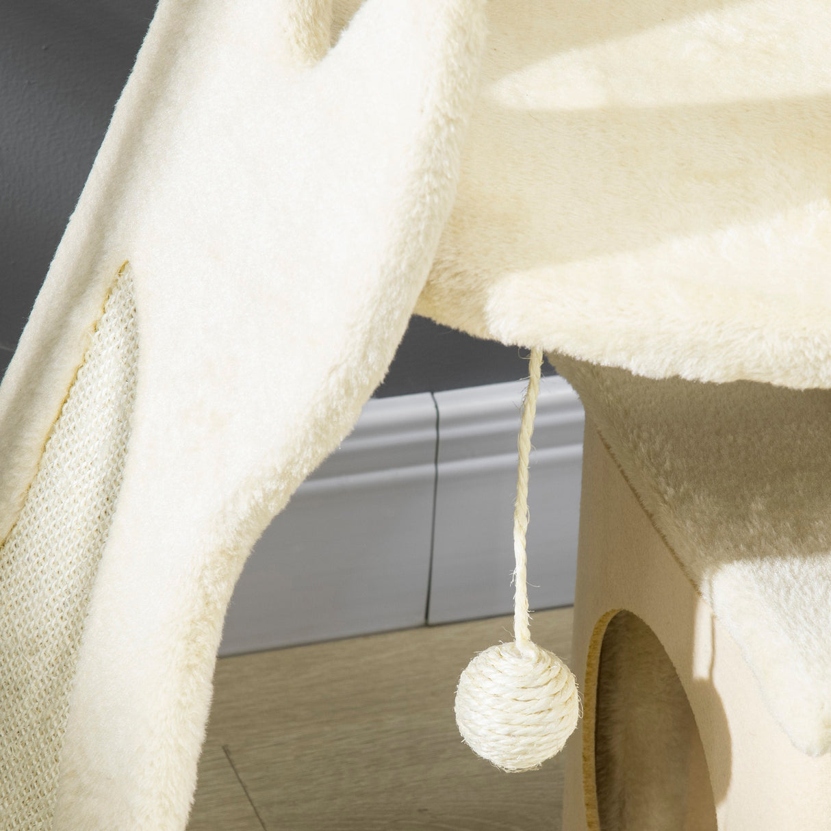 immagine-7-easycomfort-easycomfort-albero-tiragraffi-per-gatti-con-tappetino-e-pali-in-sisal-casetta-sfoderabile-e-lettino-60x30x83cm-beige