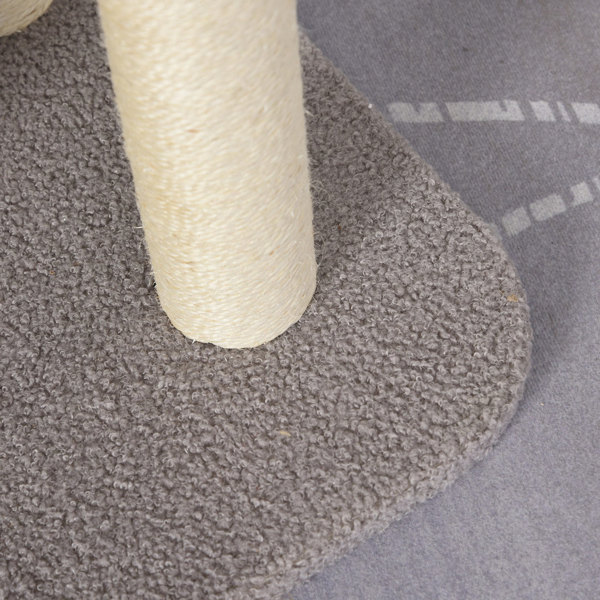 immagine-9-easycomfort-easycomfort-albero-tiragraffi-robusto-per-gatti-con-5-livelli-cuccia-casetta-giochi-e-corda-sisal-grigio-e-beige-max-30kg-ean-8054144131849